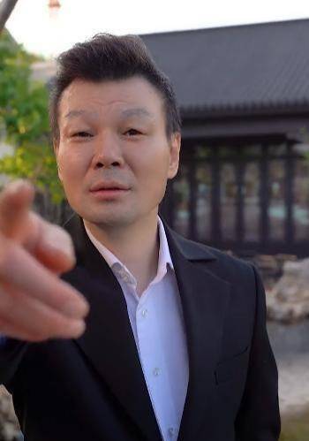 卫视|57岁的李彬，状态颇为憔悴，他是个妥妥的妻管严，他为何怕老婆？