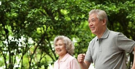 男女|50岁是寿命决定期，无论男女，若没有4种症状，恭喜是长寿体质