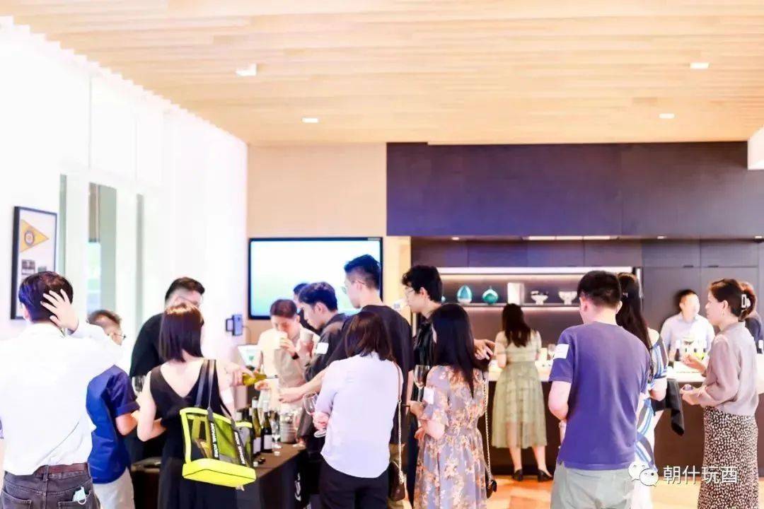 家族|风靡世界的新西兰怀特湾酒庄终于入驻中国了！