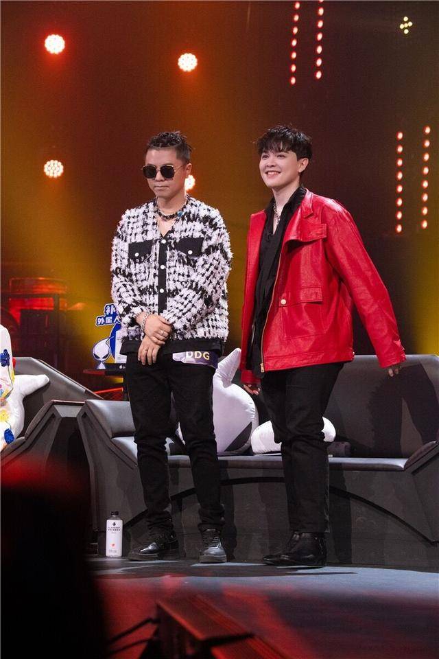 Lambert|《说唱听我的2》尤长靖邓典果将舞台氛围拉满，龚琳娜致敬卓别林