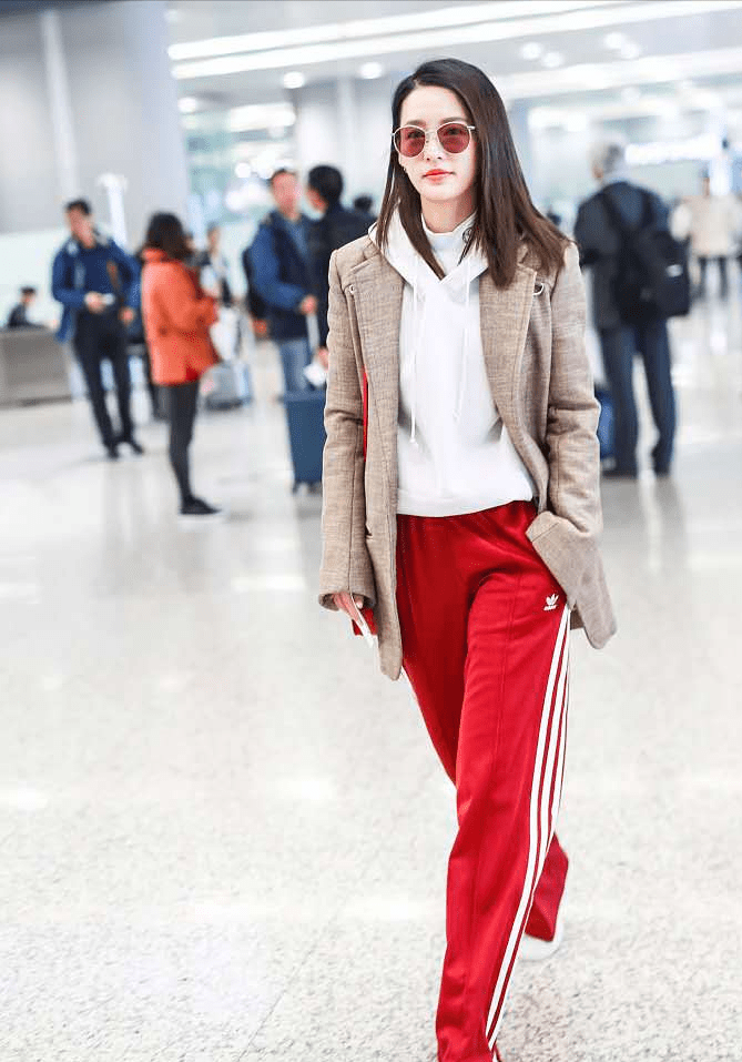 生活 衣品高的人,凭什么随便穿都美?3个时尚“穿搭公式”,就你不知