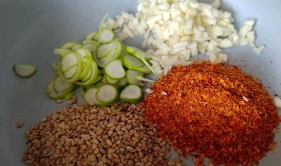 辣椒粉|秋天的早餐,吃它最舒服,一大碗下肚,超满足,几分钟就上桌