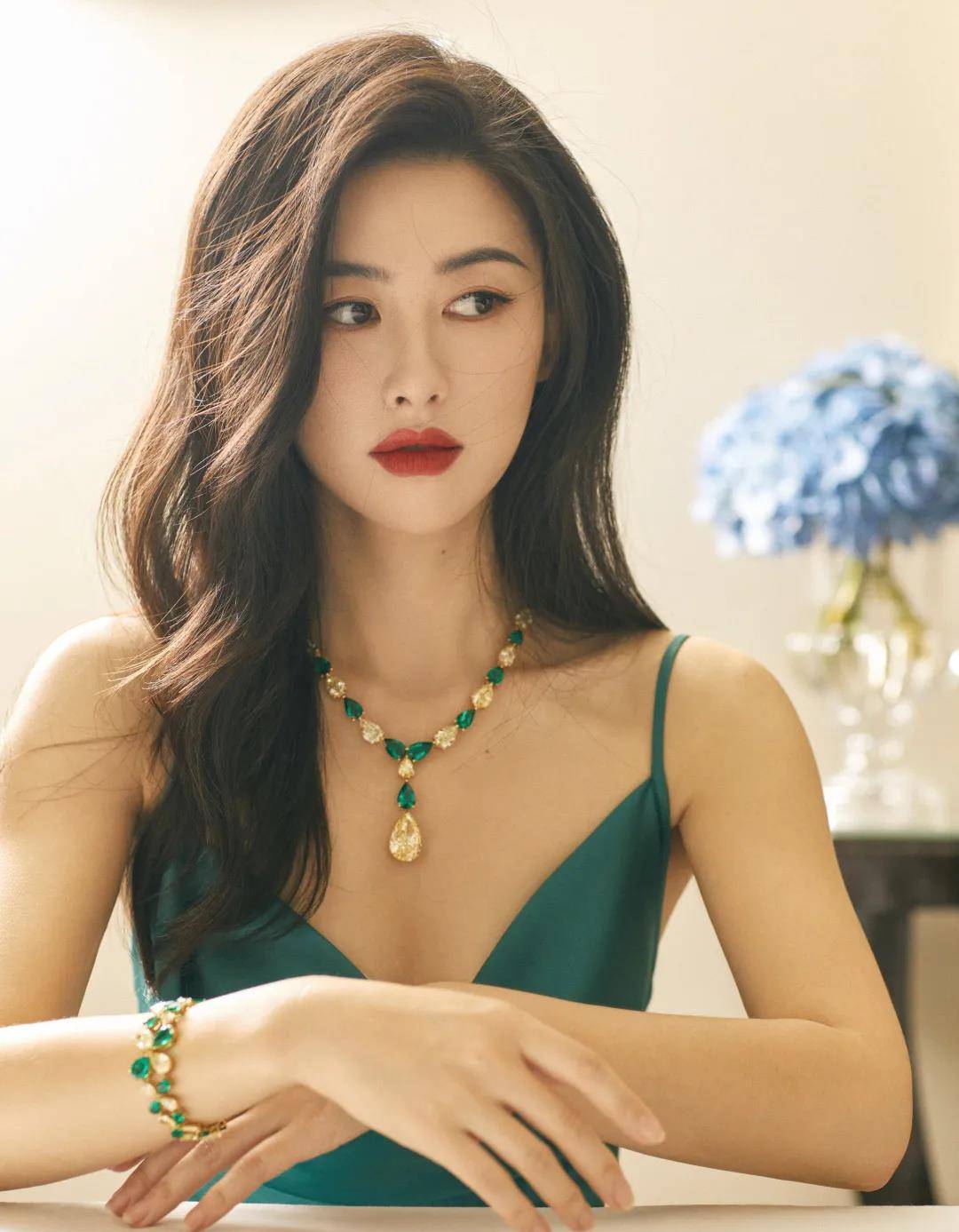 标准2021美女标准又变了，厚唇大嘴也能美出天际，真是太赞了