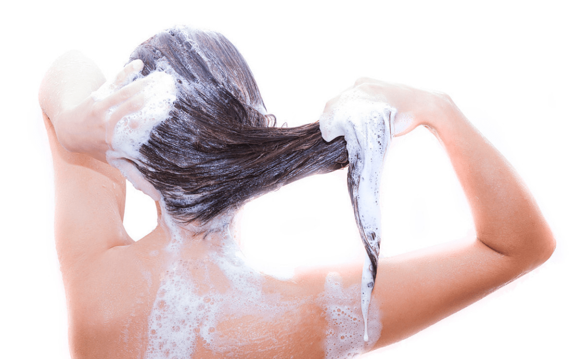 洗头|42天月子期，别向家里的老人妥协这三件事，“伪科学”对恢复不利