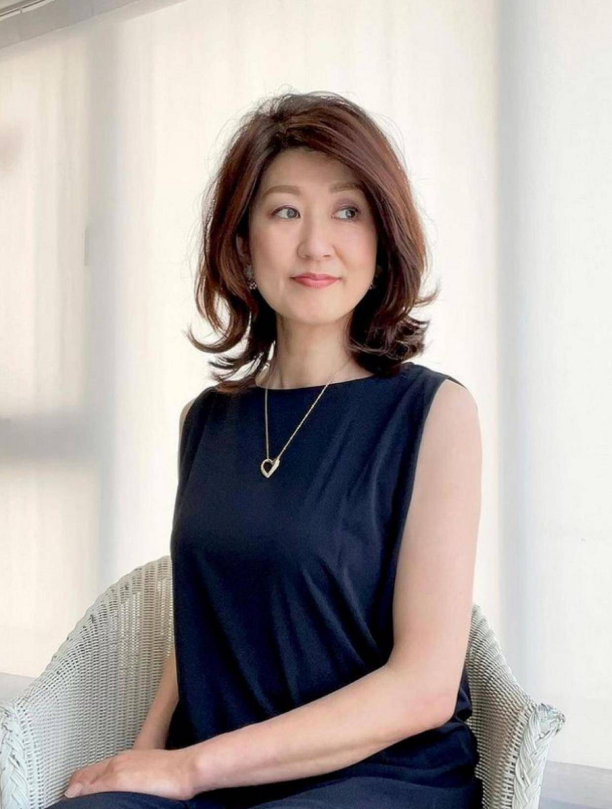 发型50岁的女人，建议避开这3种发型，不仅大妈感十足，还显老没气质