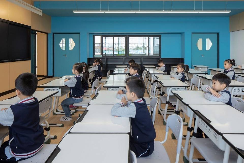 幼儿园和小学一体的贵族学校