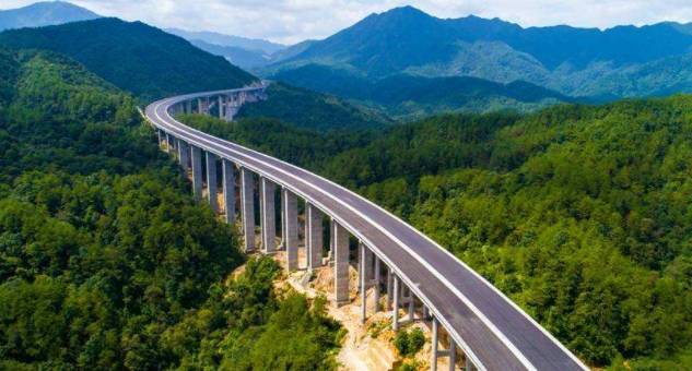 广东在建一条高速公路，力争2022年通车，优化沿线旅游环境