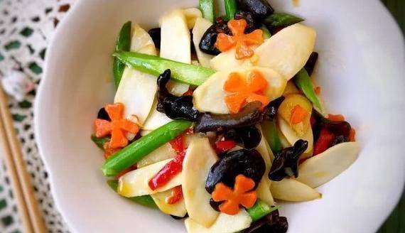 豆芽肉丝炒粉丝 40a84796803142eeb1706ebb5f50a709.jpeg