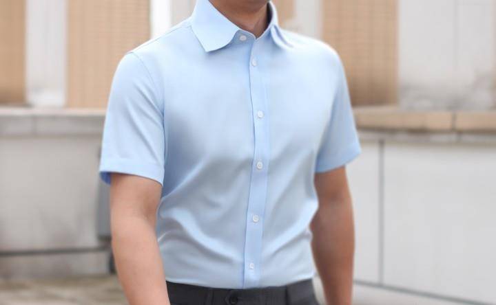 公众 穿短袖衬衫都是油腻大叔、乡村Tony？型男也穿，但款式跟你不一样