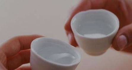 时间|男性晨起的三个行为，可能比喝酒更伤肝，很多男性明知故犯！