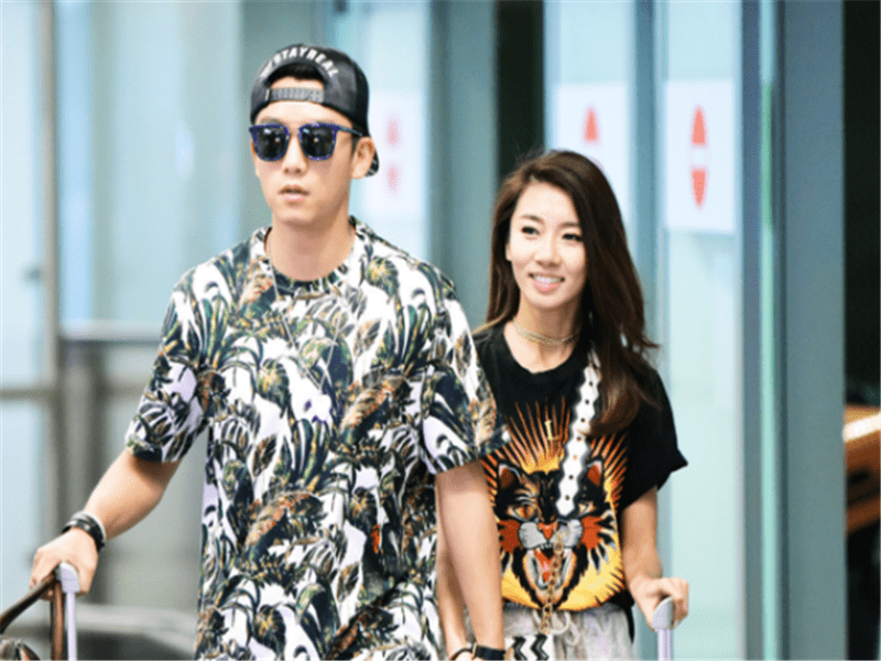 苗苗是程晓玥吗 3648a33ecd7b4457a45c5872be12aa64.png