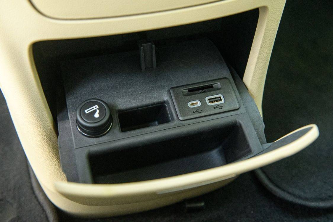 宜家宜商mpv优选别克新款gl8es陆尊亮点解析