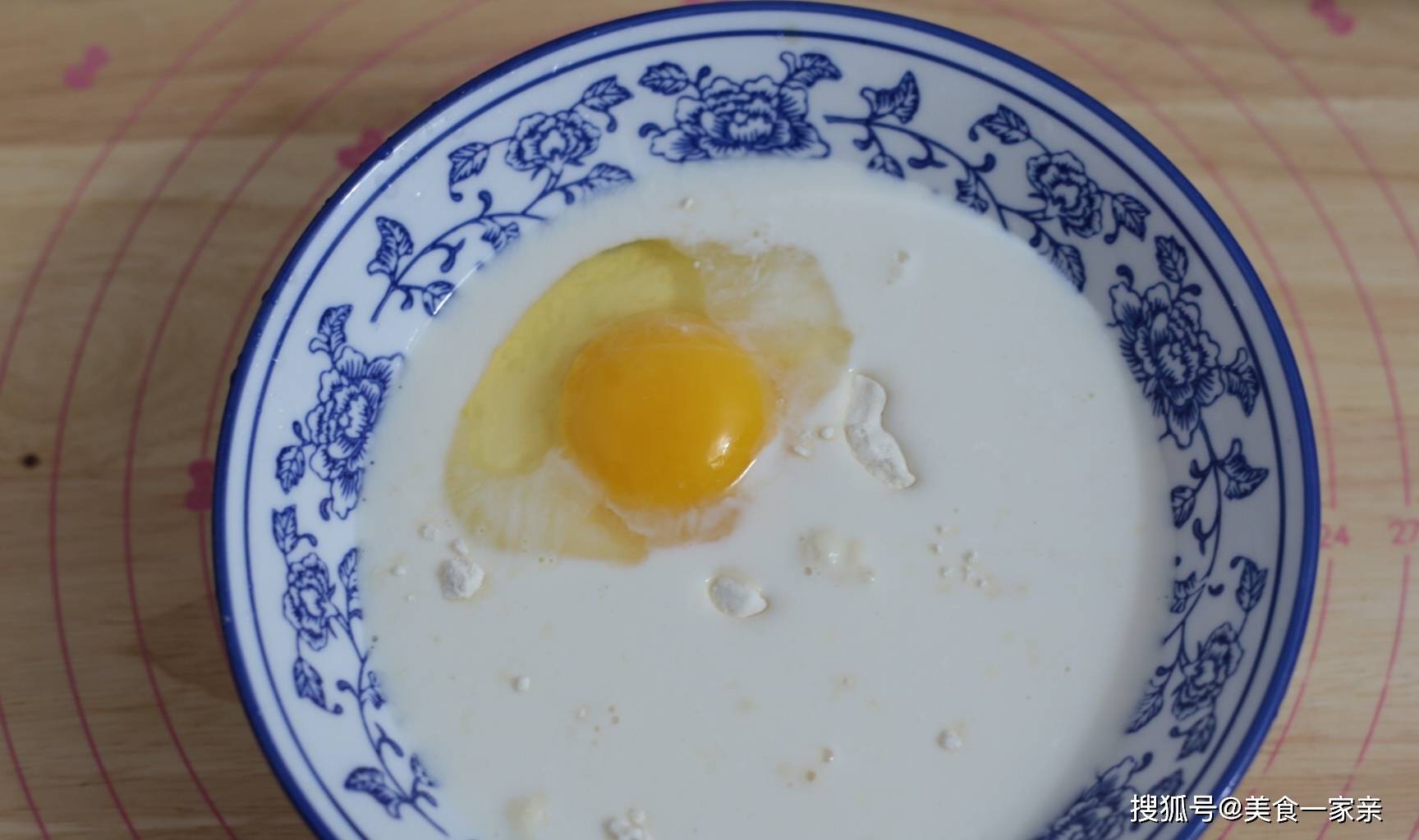 一滴水|这早餐我家经常吃,不加一滴水,好吃易消化,孩子常吃补钙视力好