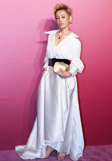 设计 宁静瘦到脱相，还偏爱没气色口红，多亏搭配高级感在线拯救气质