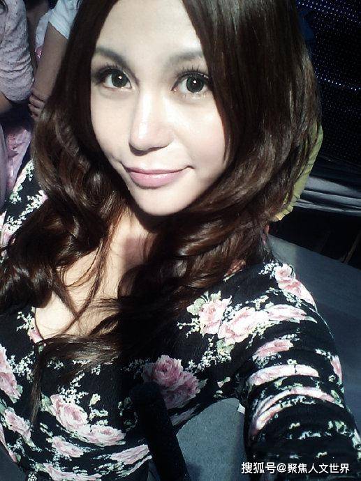 因为|“宁坐宝马哭，不坐自行车笑”的马诺，就这样写好了她的结局