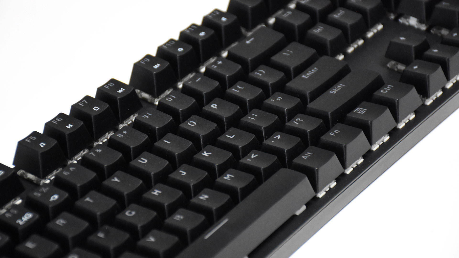 雷柏v500 pro机械键盘:多模连接 扎实体验