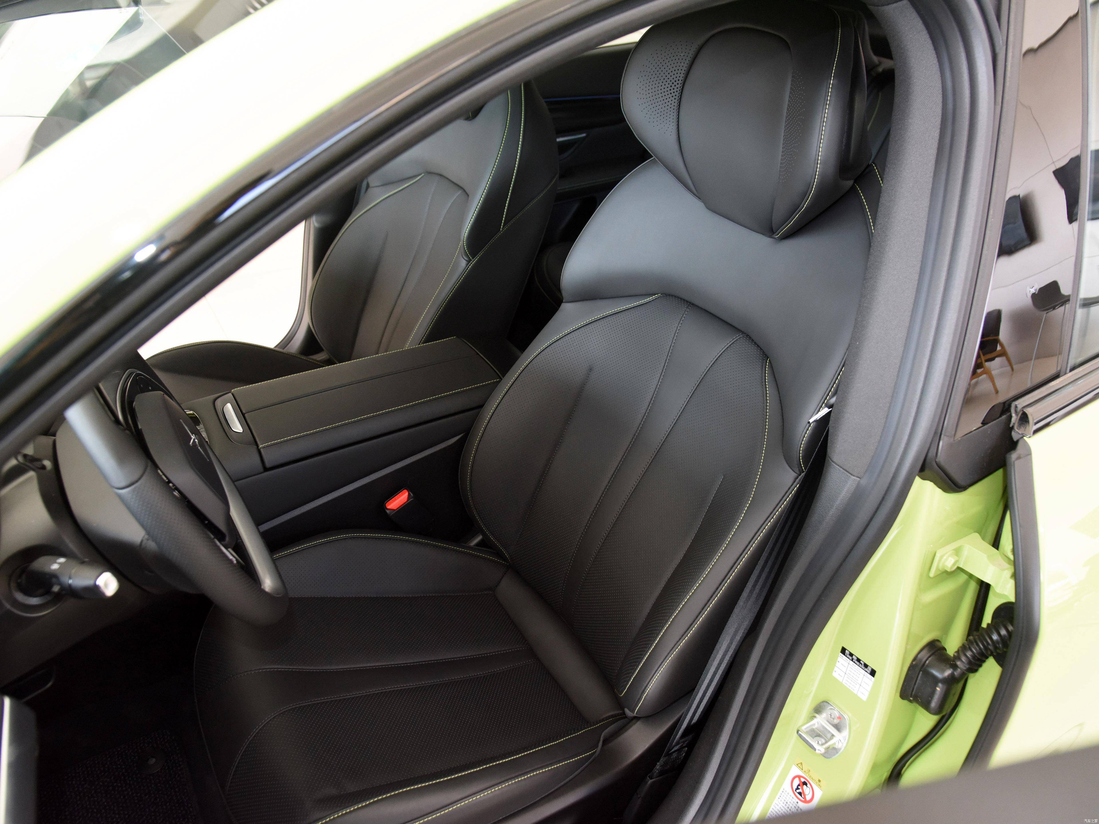 小鹏汽车p72021款