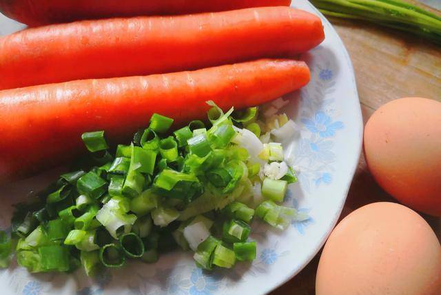 葱花|懒人版早餐这样做,简单一做鲜香美味,营养实惠又好吃