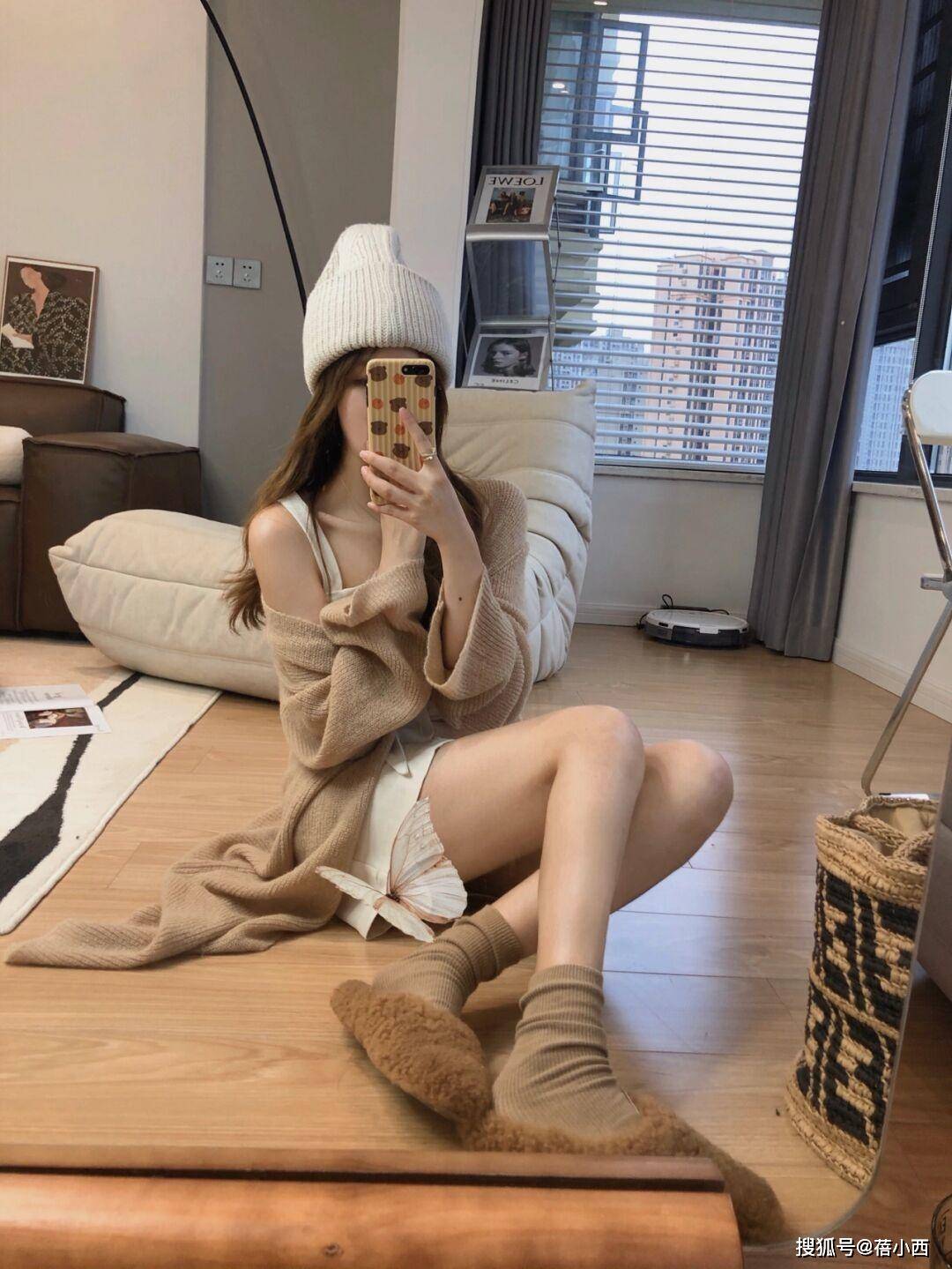 黑色 超实用的开衫搭配技巧，让博主教你如何摆脱老气感，惊艳整个秋天