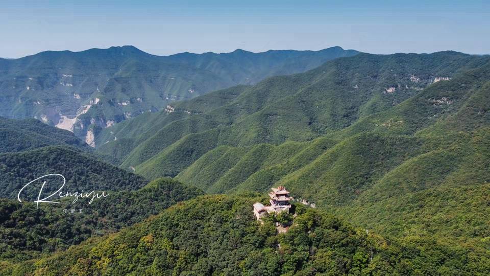 窑洞|长假去山西云丘山景区，小众景区特色民宿，窑洞和山顶太空舱快去体验