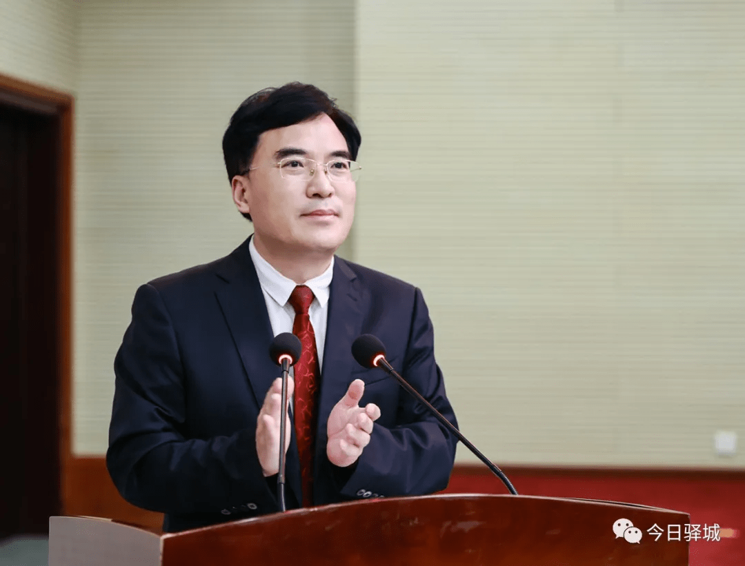 驻马店市产业投资集团党委副书记,总经理王东亮,驿城区领导张轶馨