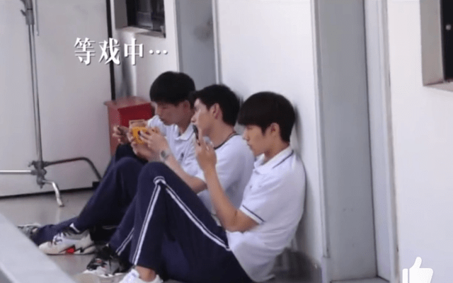 电影|明星片酬8000万，重头戏却要用替身，导演弃用后，拍出这部好片