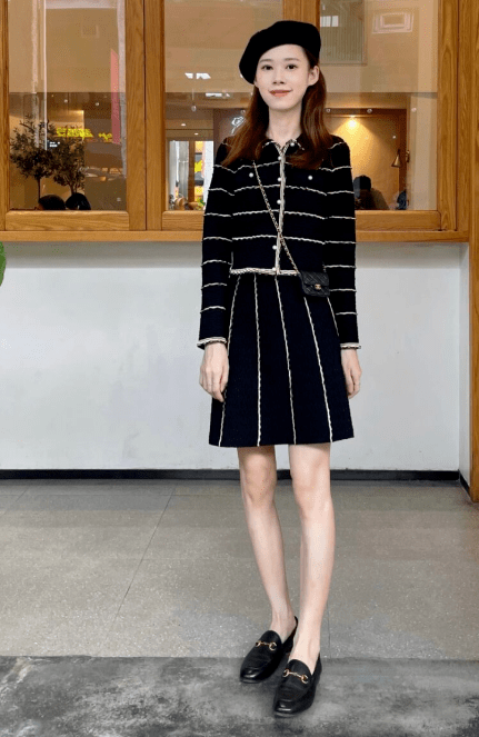 皮鞋 初秋的韩系小清新穿搭示范，减龄又好看，时髦精最爱！