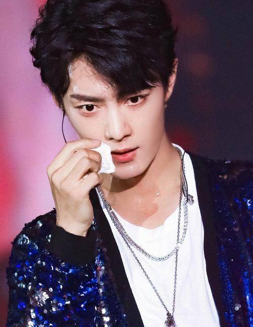 偶像|真仗义！肖战主动控诉“无知言论”为偶像撑腰？意外暴露现状！2