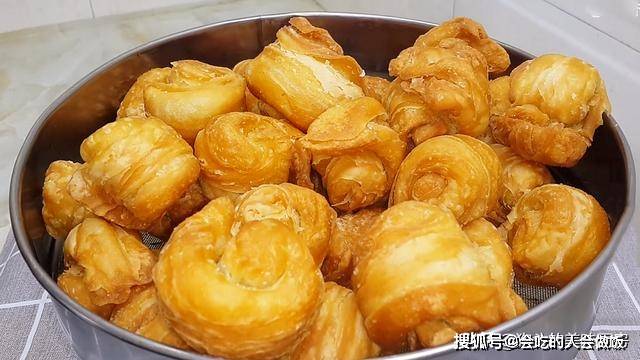 面包|这零食我连吃了三天，一口一个，比面包还好吃，太香了