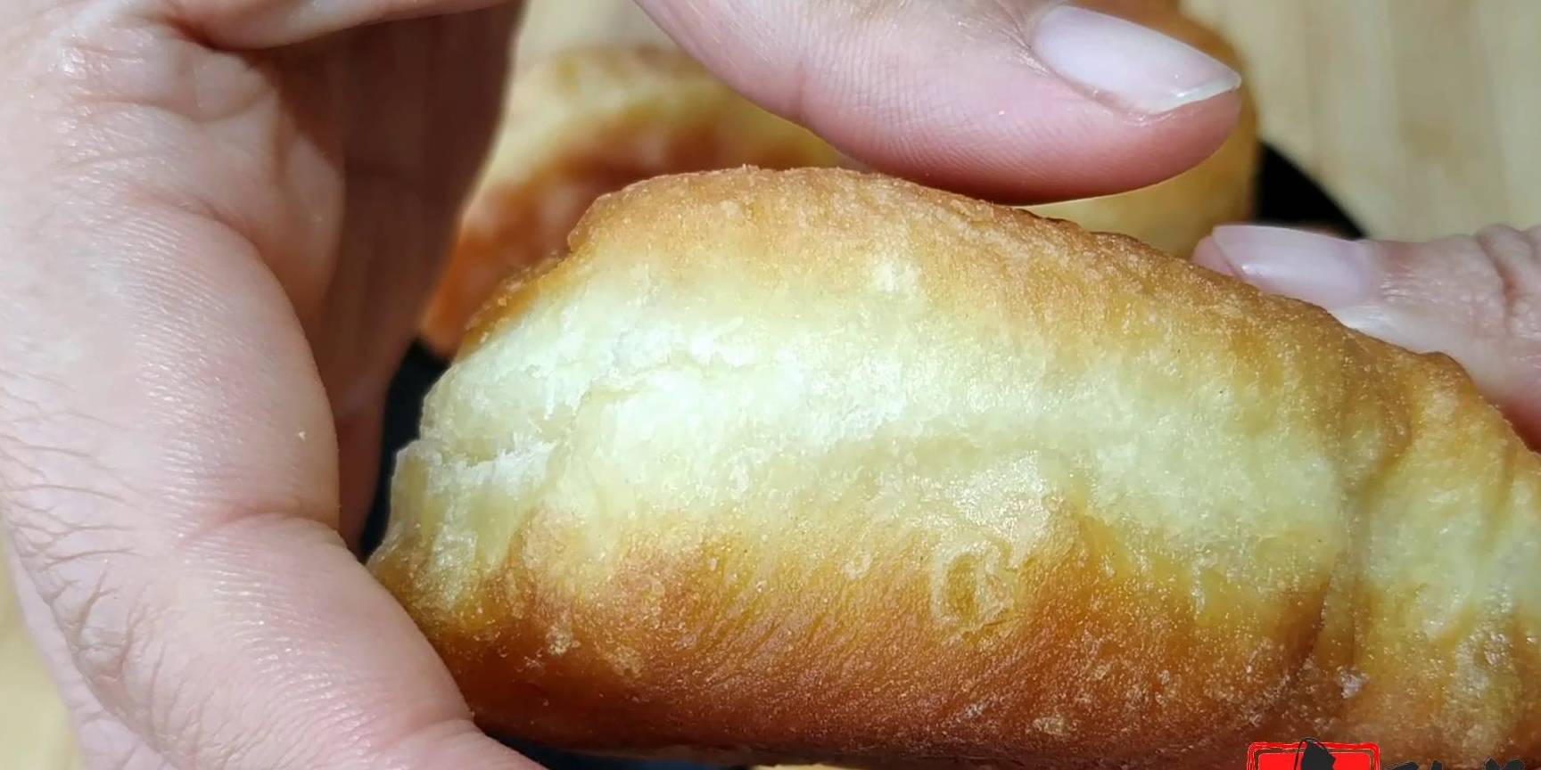 做法|面粉神奇做法，搅一搅，不用烤不油炸，蓬松酥脆，我家一周做3回