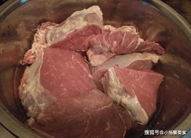 煮牛肉的正确方法如下 b7dbf22512804d9c8d43328a9fac8809.jpeg