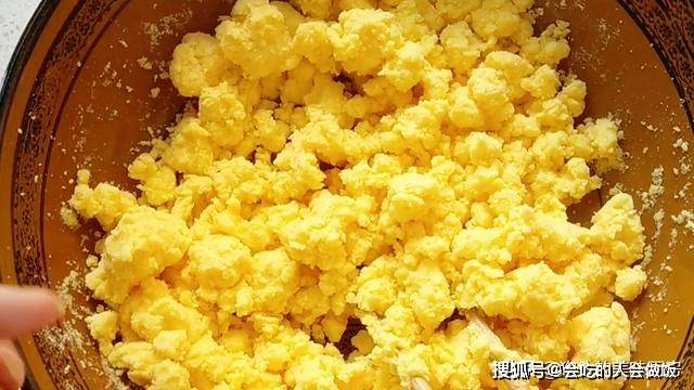 做法|自从知道玉米面这做法后,我家早餐就没买过,营养美味,真解馋