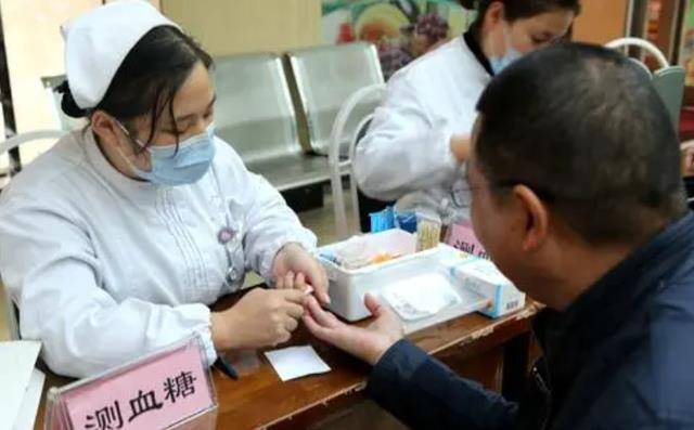 血液|大蒜是糖尿病的“发物”？想降糖，5种食物或尽量少吃，建议了解