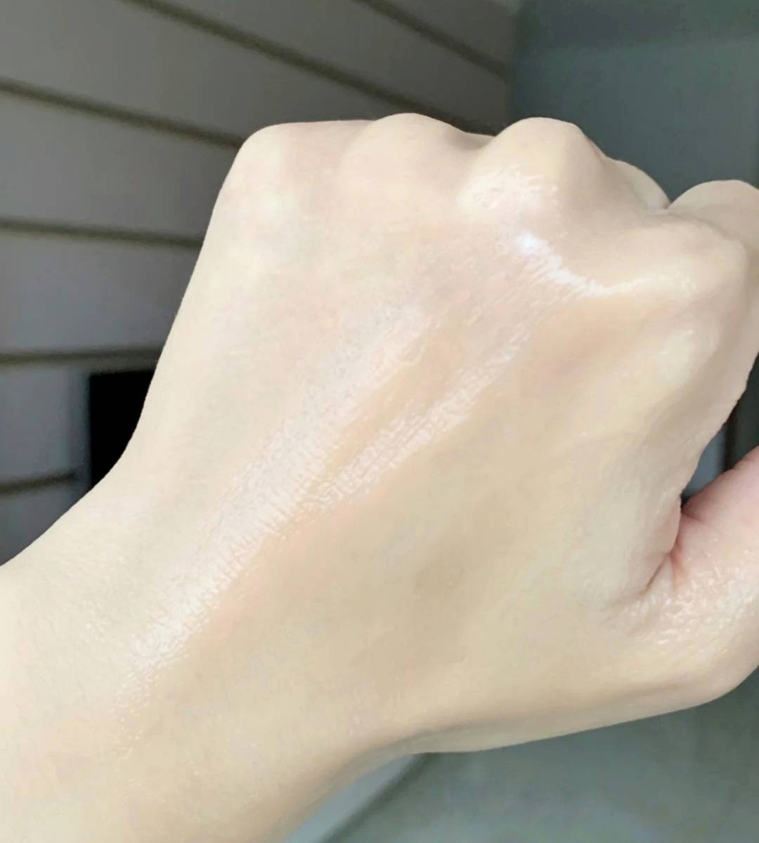 护肤品皮肤如何保湿补水效果好？值得入手的6套女生保湿水乳测评报告!