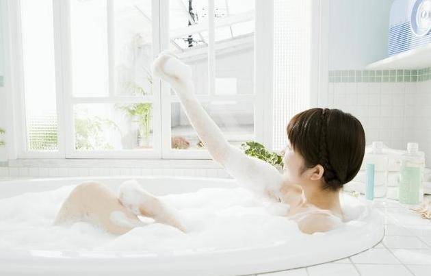 洗澡后血压高怎么办 1fd0fdf1366c46c08d0d59489a1a1d72.jpeg