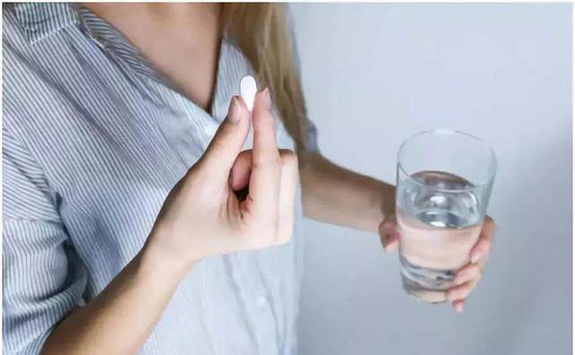 肝脏|血糖高的人,服用二甲双胍后,这4件事尽量少做,要听劝