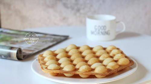 美食|早餐吃鸡蛋仔,我能吃三个,看着一个个圆球好看,没想到吃着更香