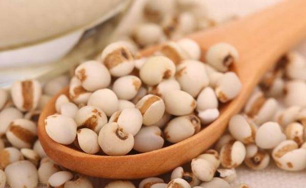 小摊|生活中哪些早餐不利于身体健康?以下3种食物,建议大家尽量少吃