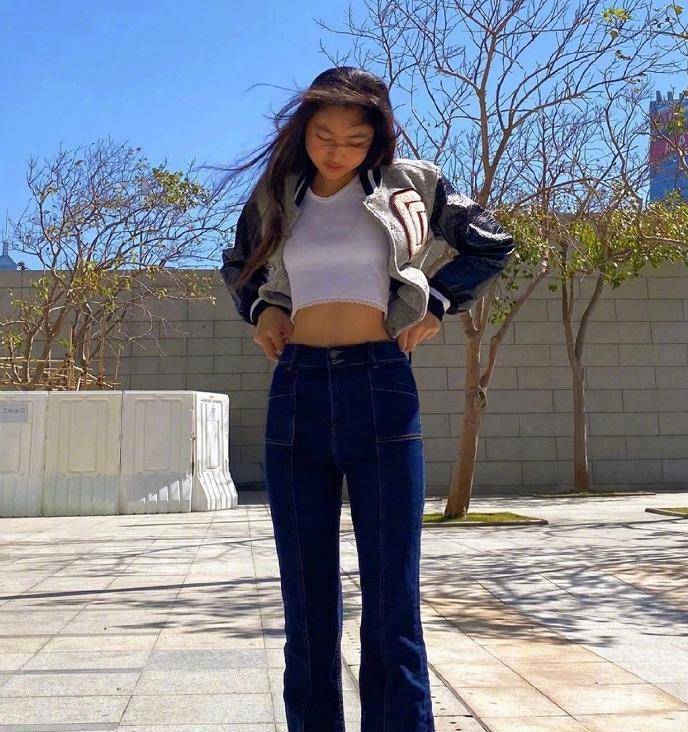 林恺铃 星二代比美！邱淑贞女儿似妈翻版，任晴佳气质佳，林恺铃衣品好