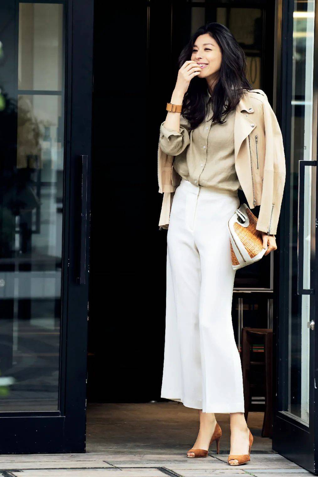 设计 秋天外套里面穿什么?这4种经典内搭让你一直美下去！