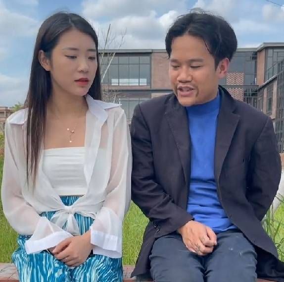 原创颠小志扮演摩的佬搞笑走红超硬核搞笑能力让人看一次笑一次