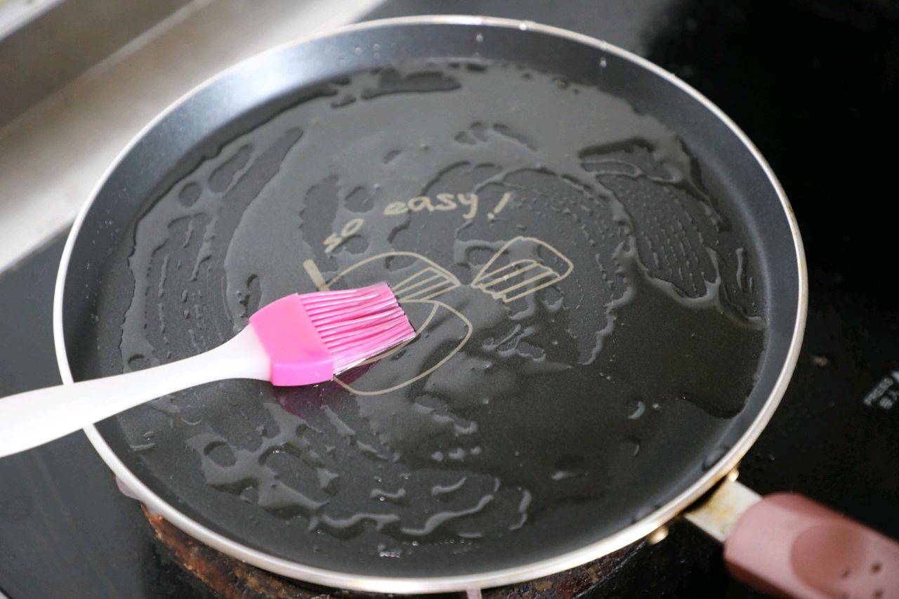 人体|早起10分钟,给家人做茭瓜鸡蛋饼,鲜嫩可口,卫生还省钱