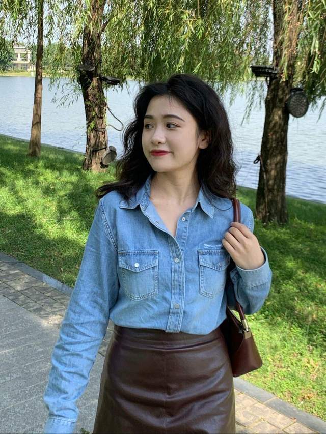 小个子 西装外套怎么穿出高级感?不如搭配半身裙,优雅时尚又能提升气质