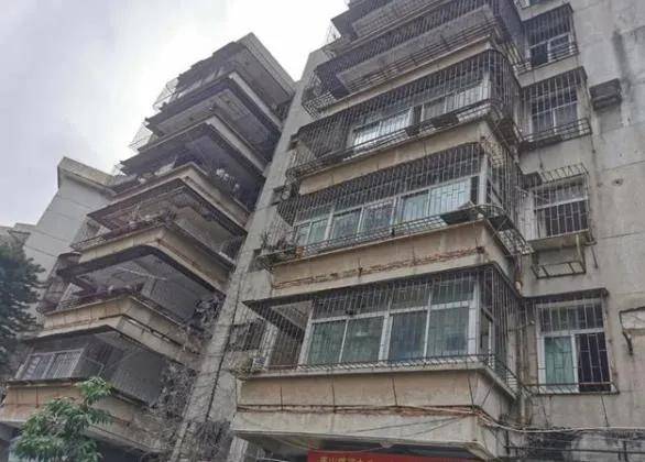 搁浅了11年的南苑新村改造快征拆了1号线地铁桃园站南山区政府对面