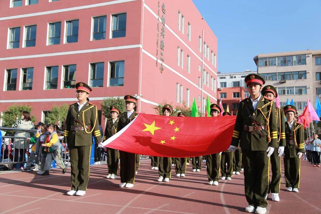 校园动态|"运动谱芳华"包钢实验二小2021年秋季田径运动会