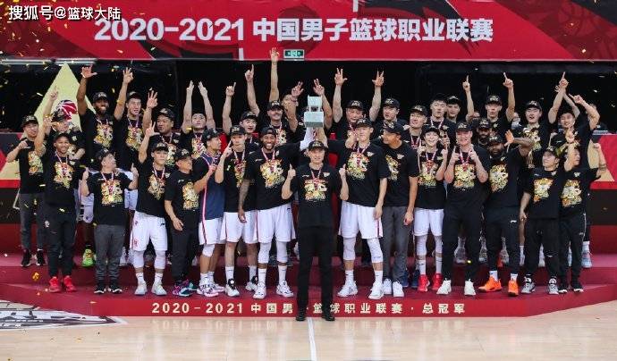 原创官宣广东宏远公布第一阶段赛程两次对阵首钢浙江万众瞩目