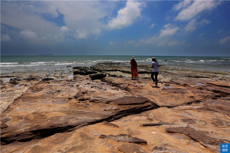 海蚀|国庆小众旅行地：五彩滩堪称中国“天下第一滩”，秋天景色更美丽