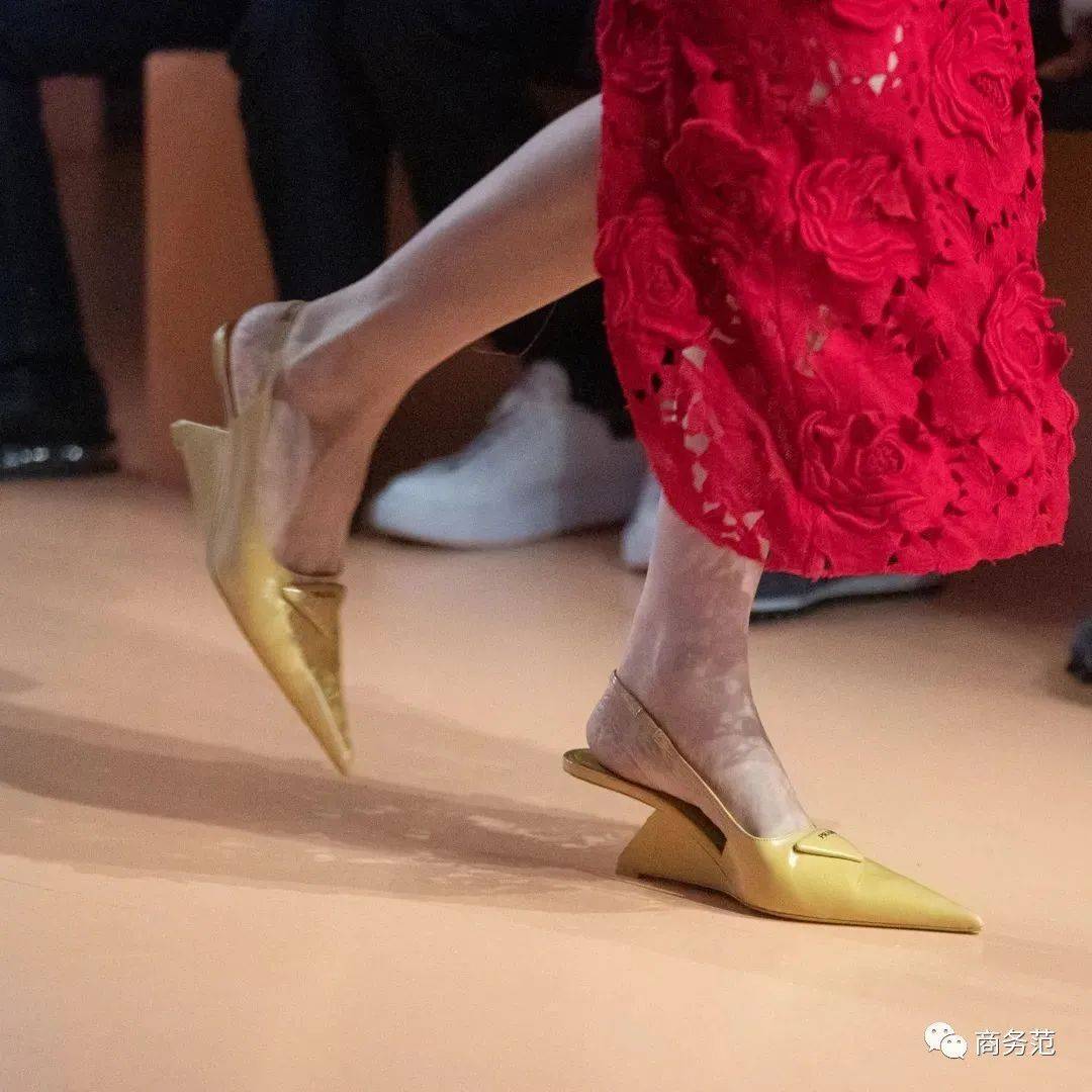 Cleo刘雯、杜鹃、春夏同框谁赢了？这场大秀真是神仙打架～