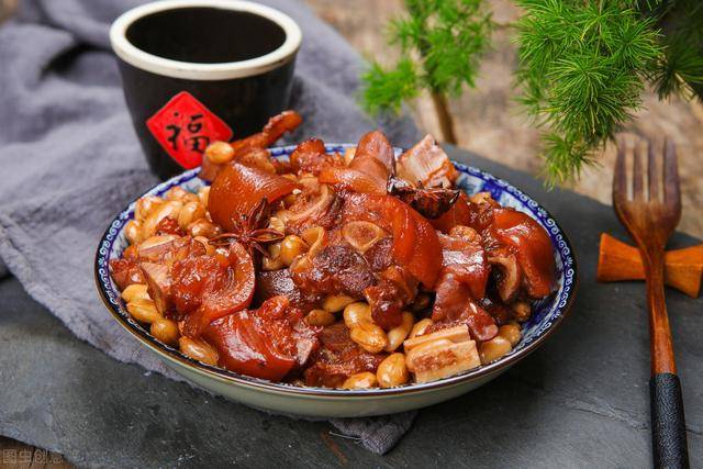 猪脚怎么炖才好吃还没腥味 cfc96e71ccfa409a99dd9a8c75a5ec5e.jpeg