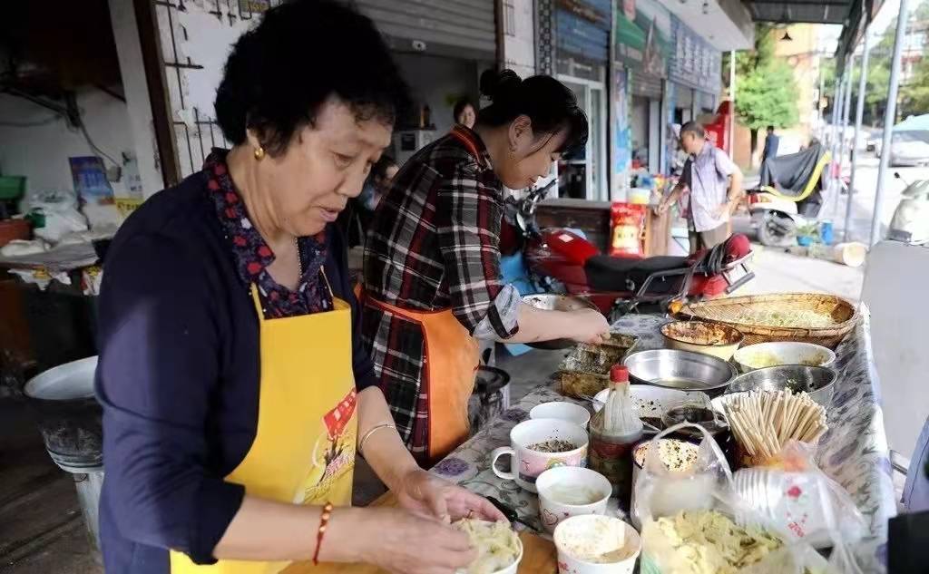 孙平|做了20年早餐，发现老年人比年轻人更会享受生活